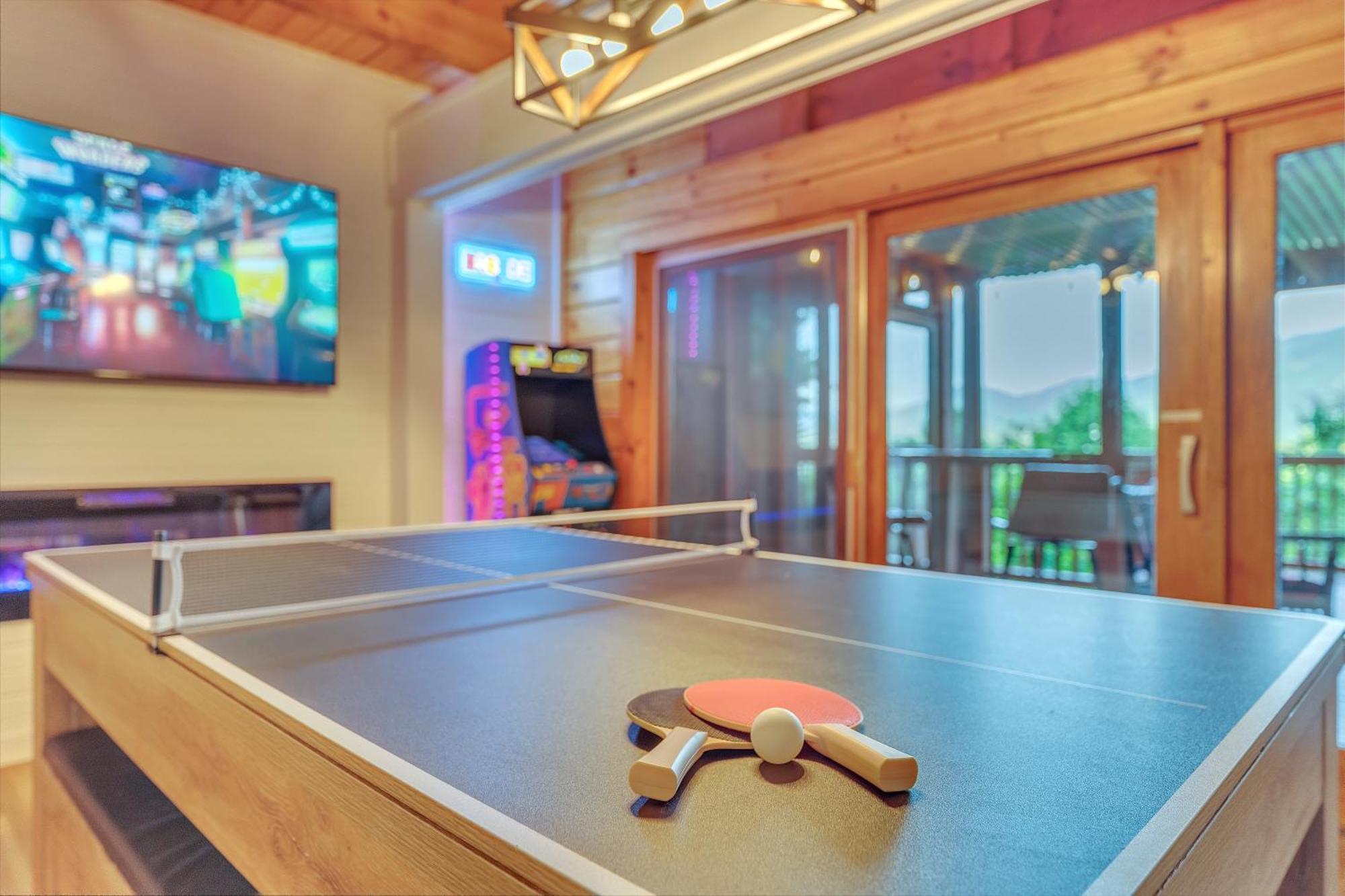 Family Chalet With Sauna, Hottub, Heavenly Views! Mins To Downtown! Gatlinburg Exterior photo