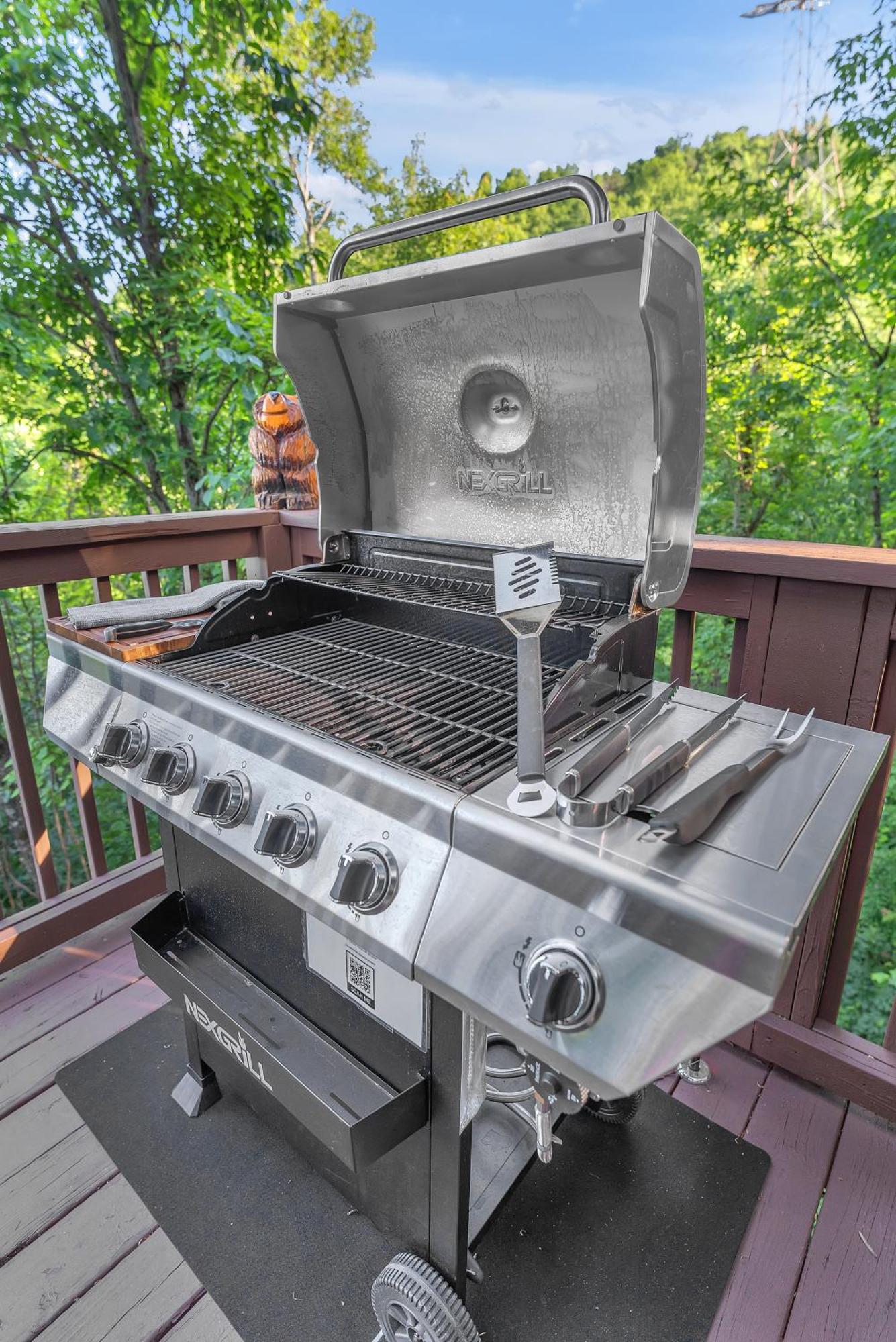 Family Chalet With Sauna, Hottub, Heavenly Views! Mins To Downtown! Gatlinburg Exterior photo