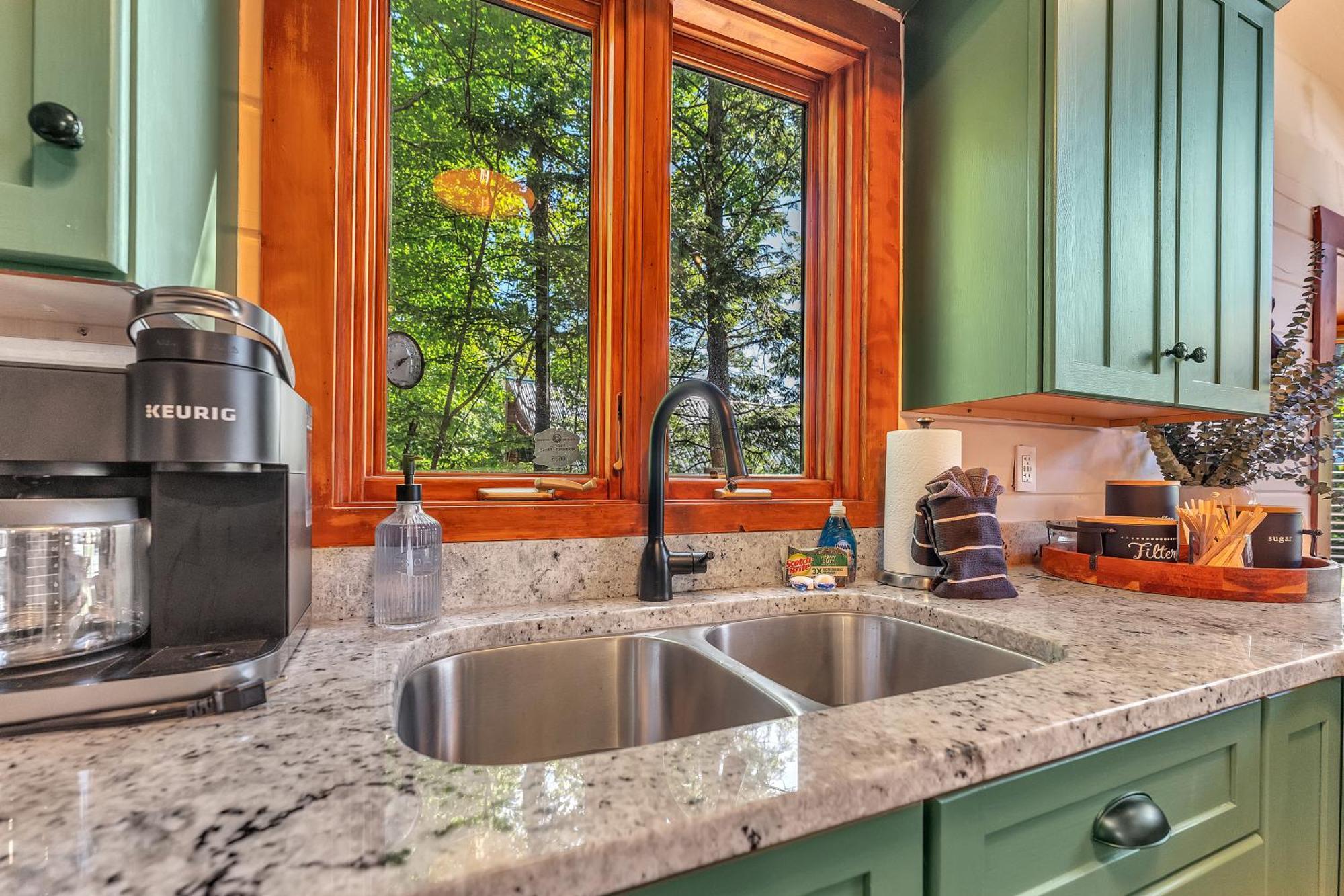 Family Chalet With Sauna, Hottub, Heavenly Views! Mins To Downtown! Gatlinburg Exterior photo